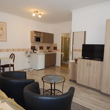 Gronay Apartmenthouse Apartment Erlau