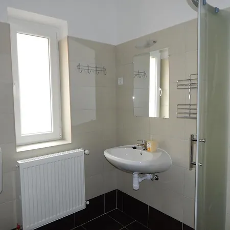 Gronay Apartmenthouse Erlau
