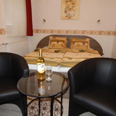 Apartment Gronay Apartmenthouse Erlau